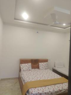 DWARKA HOME STAY AC family only - 5
