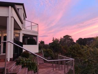 River Edge Retreat 4 Bedrooms - 0