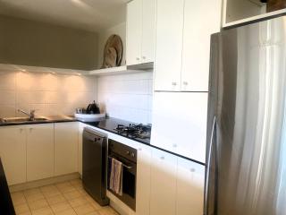 THE WATERFRONT APARTMENTS Family Apartment with Park Views located on the Geelong Waterfront - 2403 - 8