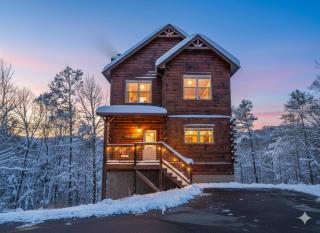 Indoor Private Pool, Hot Tub, Scenic Views - 8