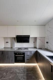 EHUB - Walk to Yuyuan Garden, the Bund and People's Square, Boutique 3Bedroom Fully Equipped Family APT , very close to Subway - 8