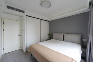 EHUB - Walk to Yuyuan Garden, the Bund and People's Square, Boutique 3Bedroom Fully Equipped Family APT , very close to Subway - 1
