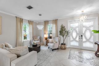 Luxury Home W Heated Pool & Spa Near IMG & Siesta Key Beach - 3