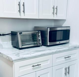 The Luxurious Midtown Man Camp - 2