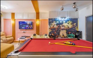 Couple in a Hot tub,Pool table,Karaoke,Cappuccino Bar,10min to JKIA,5min to SGR,close to National park,Gateway mall & foodplus - 0