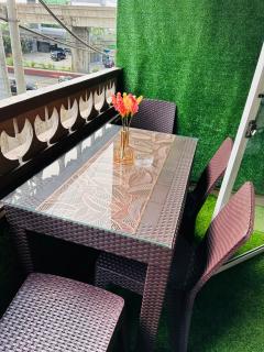 K&C Cozy Corner - 9