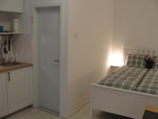 Studio apartment - Green door - Zagreb - 3