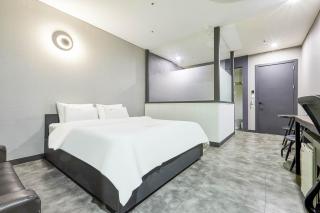 Pandora Hotel - 9