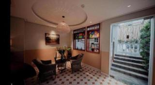 Au Lac 2 Hotel - 3