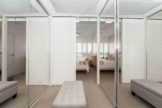 Absolute Waterfront Luxe Sub-Penthouse - 2