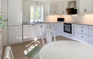Pet Friendly Home In Aneby With Wifi - 6