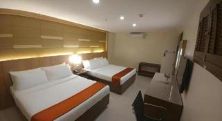 Hotel Veniz - Session - 3