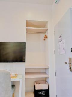 Elegant Comfort Retreat - 8