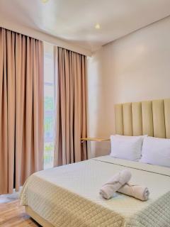 Elegant Comfort Retreat - 7