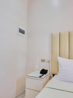 Elegant Comfort Retreat - 2