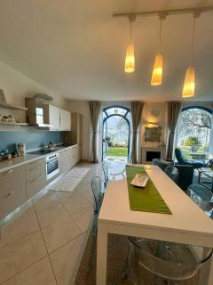 Lakefront House With Garden On Monte Isola - 5
