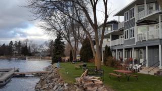 Snug Harbor Inn - Sturgeon Bay - 0