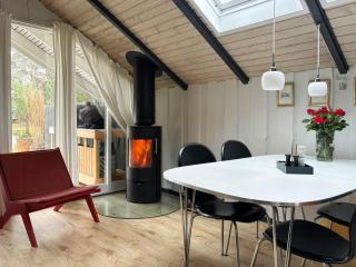 Summer House On Natural Plot With Three Terraces - 8