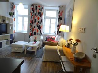 GOOD(wo)MAN'S HOME I - Wenen - 3