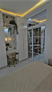 Kai's Luxe Balcony Suite at Royal Oceancrest Mactan - 6