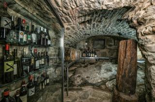 1800S Stone House With Hot Tub And River Access - 7