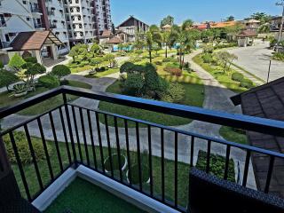 Kai's Luxe Balcony Suite at Royal Oceancrest Mactan - 2