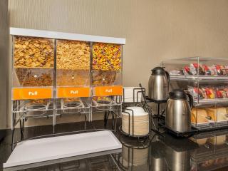 Comfort Inn West - 6
