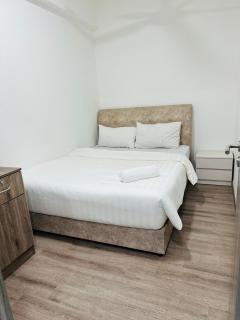 Agile residence suitesTRX - 1