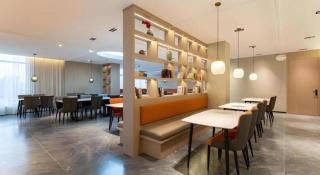 GreenTree Inn Jinan West Station Exhibition Center - 6