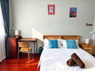 Entire 4Storey Home 10pax 800 m walk to BTS Phayathai in CBD near Siam, Centralworld - 5