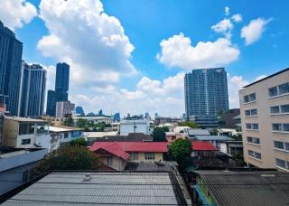 Entire 4Storey Home 10pax 800 m walk to BTS Phayathai in CBD near Siam, Centralworld - 3