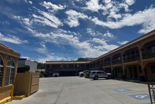 Days Inn by Wyndham Bishop - 8