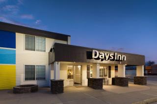 Days Inn by Wyndham Pierre - 9