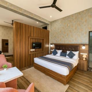 River Grand Hotel - Best Property of Mussoorie 2025-26 - 2