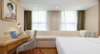 Vienna Hotel Zhengzhou Only Henan Movie Town - 4