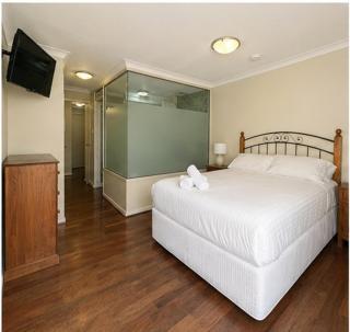 98 Steps To The Beach - Retreat with Pool Access - 1
