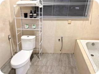 Jola House - 4