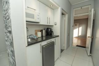 Brookes Hill Bayview Suite - 8