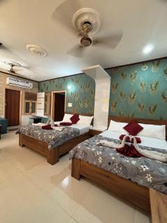 Hotel guru Kalgidhar - 4