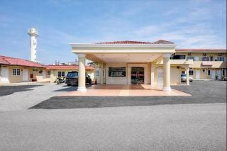 Bangi Lanai Hotel - Bangi - 0