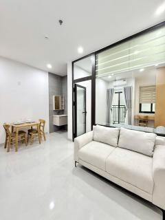 Solis V-Stay Thao Dien Apartment - 0