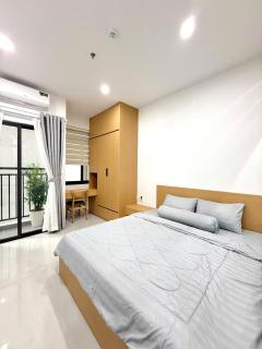 Solis V-Stay Thao Dien Apartment - 7