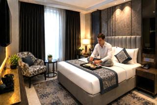 Luxury Hotel Mountain Bliss'Newly Built 2026 Near New Delhi Station & Connaught Place - 3