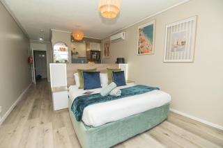 Ocean Oasis Brookes Hill Suites - 6