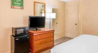 Econo Lodge Inn & Suites Durango - 6