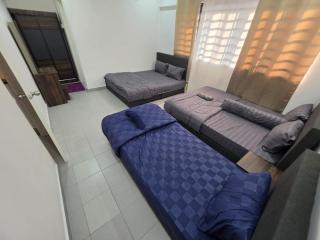 Homestay In Taman Rasa Utama, Hulu Selangor - 3