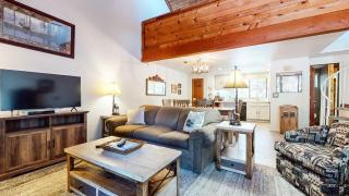 Mammoth Sierra Townhome - 2