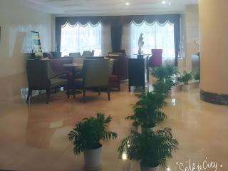 GreenTree Inn HuZhou AnJi YingBin Avenue Express Hotel - 7