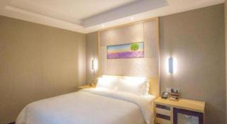 Lavande Hotel Guangzhou Tianhe Sports West Road Subway Station - 4