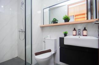 Great Location Studio at The Newton Ciputra World 2 Apartment By Travelio - 9